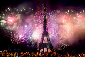 New Year Celebration Fireworks Behind Eiffel Towertif2